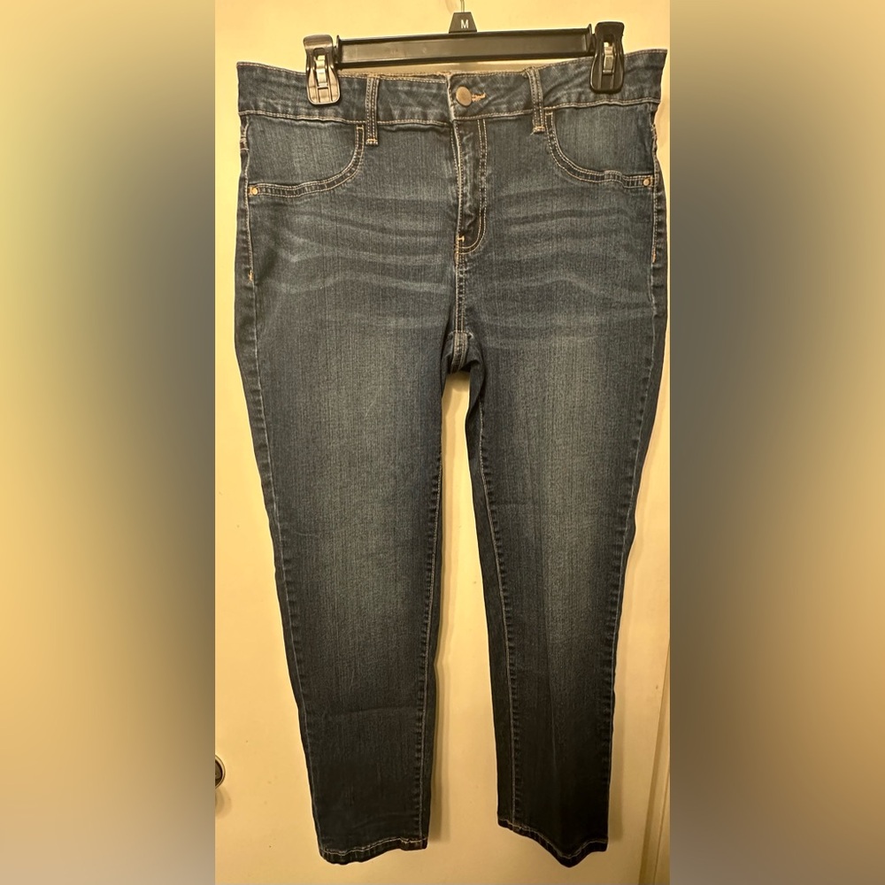 Simply styled jeans